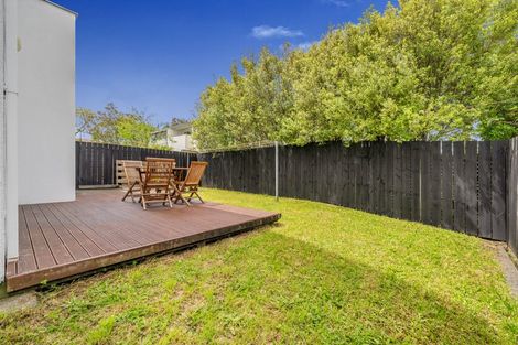 Photo of property in 9 Butia Avenue, Henderson, Auckland, 0612