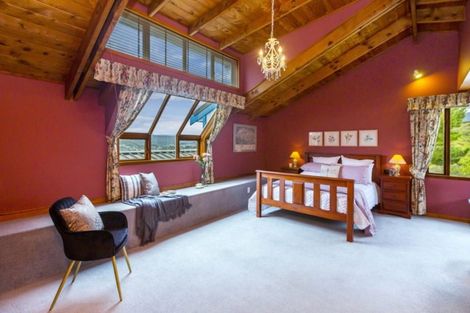 Photo of property in 27 Seymour Grove, Kingsley Heights, Upper Hutt, 5018