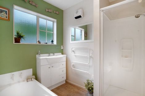 Photo of property in 14 Manahi Place, Woodend, 7610