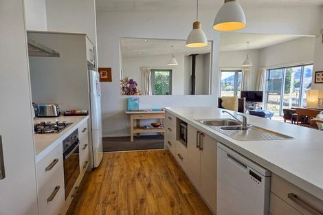 Photo of property in 8 Dwyer Place, Lake Tekapo, 7999