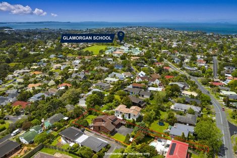 Photo of property in 201 Glamorgan Drive, Torbay, Auckland, 0630