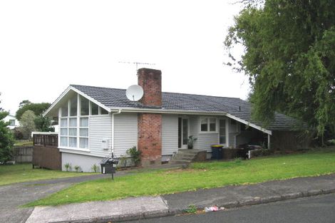 Photo of property in 1 Packham Place, Beach Haven, Auckland, 0626