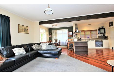 Photo of property in 21 Main Road, Havelock, 7100