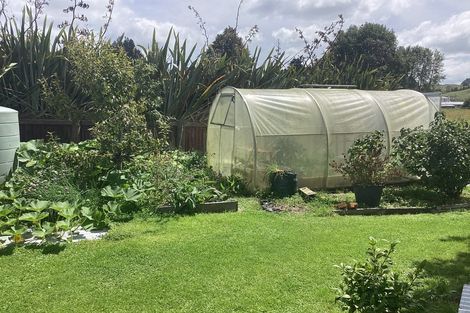 Photo of property in 25 Mount View Street, Raetihi, 4632