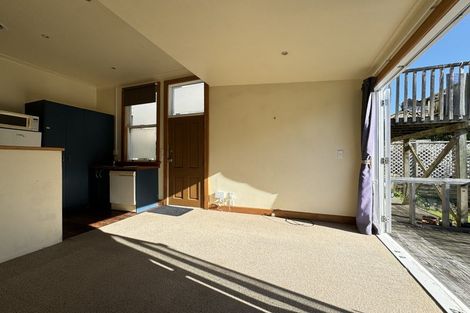 Photo of property in 34 Duppa Street, Berhampore, Wellington, 6023