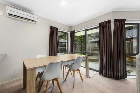 Photo of property in 19 Aragon Grove, Kingsley Heights, Upper Hutt, 5018