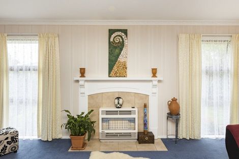 Photo of property in 10 Branigan Parade, Kelvin Grove, Palmerston North, 4414