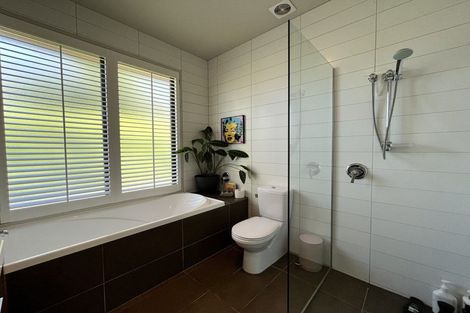 Photo of property in 1 Buckler Court, Jacks Point, Queenstown, 9371