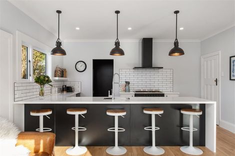 Photo of property in 102 Idris Road, Bryndwr, Christchurch, 8052