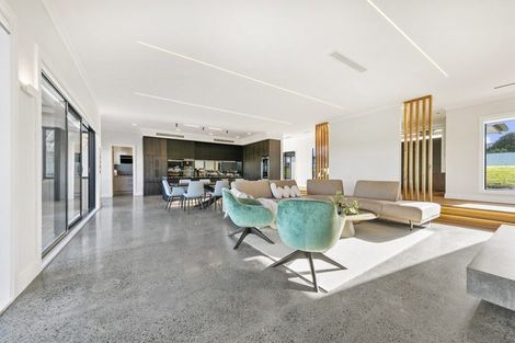 Photo of property in 21 Aileron Rise, Dairy Flat, Albany, 0794