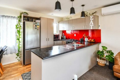 Photo of property in 2/29 Heybridge Street, Manurewa, Auckland, 2102