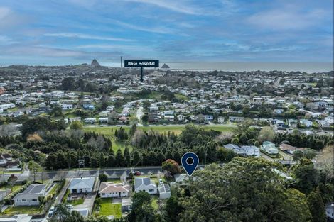 Photo of property in 203 Frankley Road, Frankleigh Park, New Plymouth, 4310