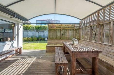 Photo of property in 22 Roberta Crescent, Orewa, 0931