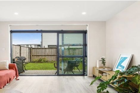 Photo of property in 35 Treloar Crescent, Hobsonville, Auckland, 0616