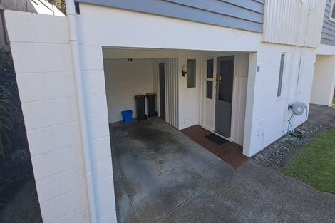 Photo of property in 5 Mulberry Street, Maungaraki, Lower Hutt, 5010