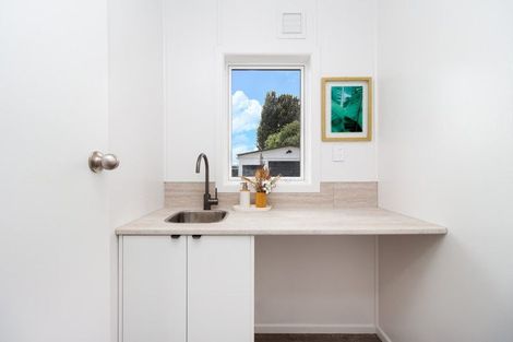 Photo of property in 12 Scott Avenue, Owhata, Rotorua, 3010