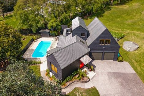 Photo of property in 7 Attwood Road, Paremoremo, Auckland, 0632