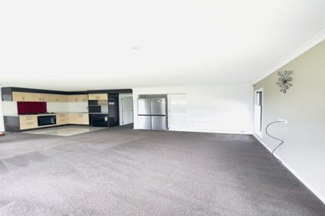 Photo of property in 10 Arataki Way, Glen Eden, Auckland, 0602