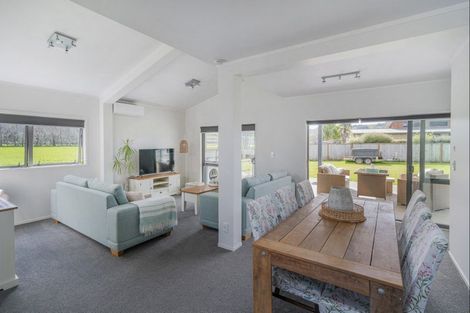 Photo of property in 27 Pacific Place, Whitianga, 3510