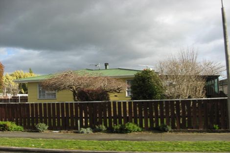 Photo of property in 5 Baillie Crescent, Carterton, 5713