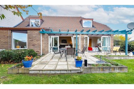 Photo of property in 2/19 Waitikiri Drive, Parklands, Christchurch, 8083