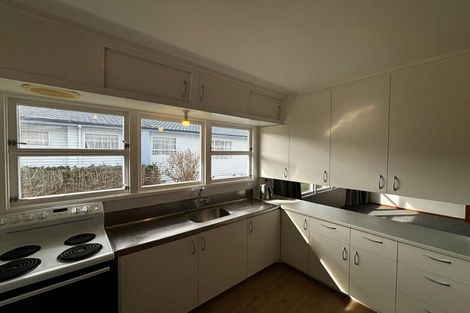 Photo of property in 92 Brois Street, Frankleigh Park, New Plymouth, 4310