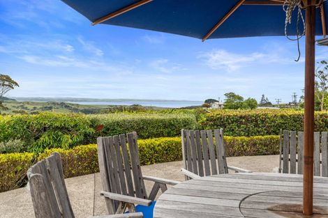 Photo of property in 1611 Kaipara Coast Highway, Kaukapakapa, 0984