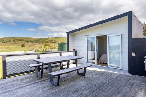 Photo of property in 3 Harapaki Road, Riversdale Beach, Masterton, 5872