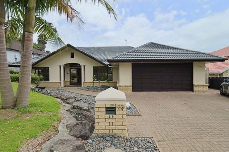 Photo of property in 33 Annalong Road, Dannemora, Auckland, 2016
