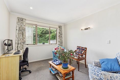 Photo of property in 2a Downing Street, Crofton Downs, Wellington, 6035