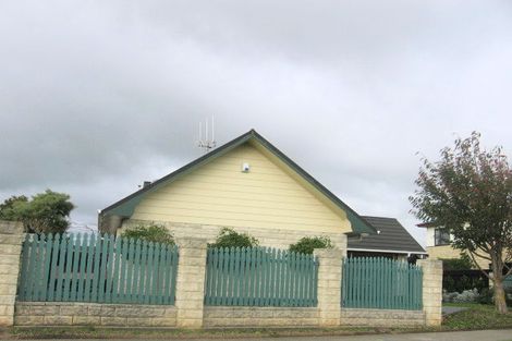 Photo of property in 12 Caroline Crescent, Highbury, Palmerston North, 4412