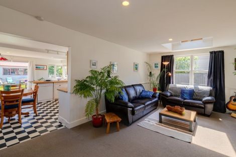 Photo of property in 380 Keyes Road, New Brighton, Christchurch, 8083