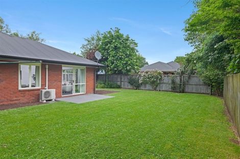 Photo of property in 4 Magnolia Lane, St Albans, Christchurch, 8052
