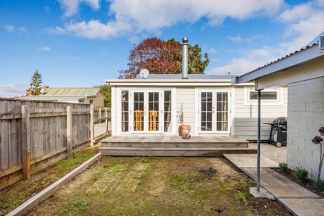 Photo of property in 12 Ngaire Street, Longburn, Palmerston North, 4412