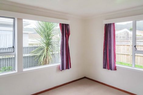 Photo of property in 9 Wheatley Street, Naenae, Lower Hutt, 5011