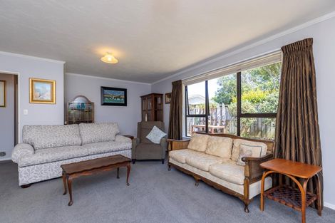 Photo of property in 2 Kanawa Street, Waikanae, 5036
