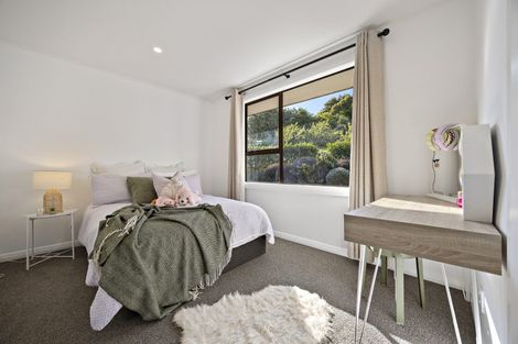 Photo of property in 44b Crosland Road, South Head, 0874