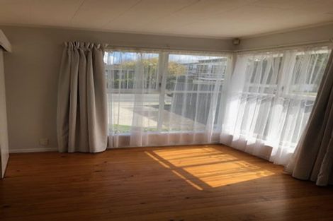 Photo of property in 44 Gossamer Drive, Pakuranga Heights, Auckland, 2010