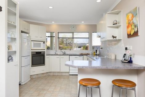 Photo of property in 10 Azalea Dell, Mount Maunganui, 3116