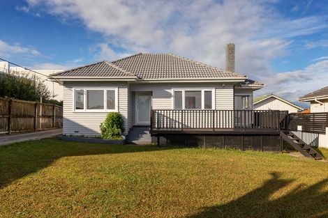 Photo of property in 4040 Great North Road, Glen Eden, Auckland, 0602