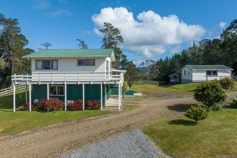 Photo of property in 1 Domain Road, Kawakawa, 0210