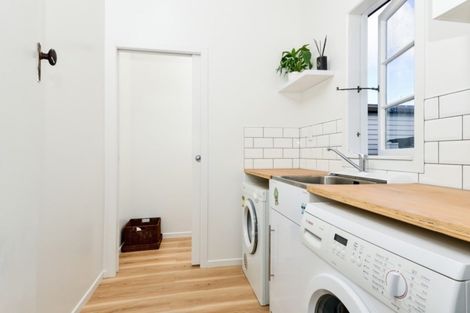 Photo of property in 1 Olwyn Terrace, Dinsdale, Hamilton, 3204