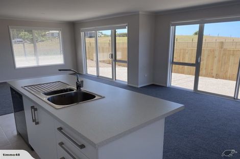 Photo of property in 12 Kotare Place, Sandspit, Warkworth, 0982