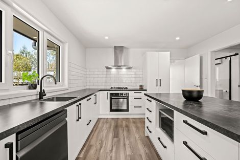 Photo of property in 40 Pembroke Street, Avondale, Christchurch, 8061