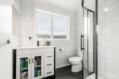 Photo of property in 6 Glen Road, Stokes Valley, Lower Hutt, 5019