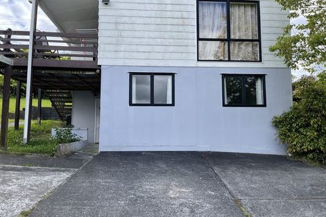 Photo of property in 1/84 Athena Drive, Totara Vale, Auckland, 0629