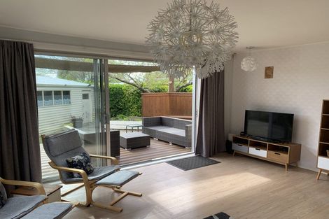 Photo of property in 16 Guildford Street, Burnside, Christchurch, 8053