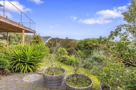 Photo of property in 20 Inverness Lane, Redcliffs, Christchurch, 8081