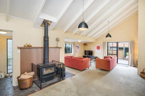 Photo of property in 5 Hennessy Street West, Foxton Beach, Foxton, 4815