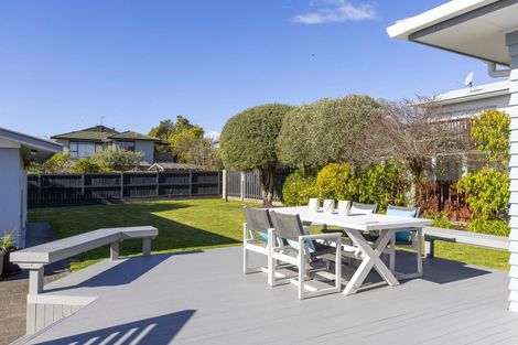 Photo of property in 12 Charles Crescent, Rainbow Point, Taupo, 3330